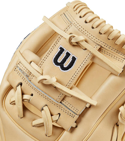 2024 Classics Series A2000 Baseball Glove