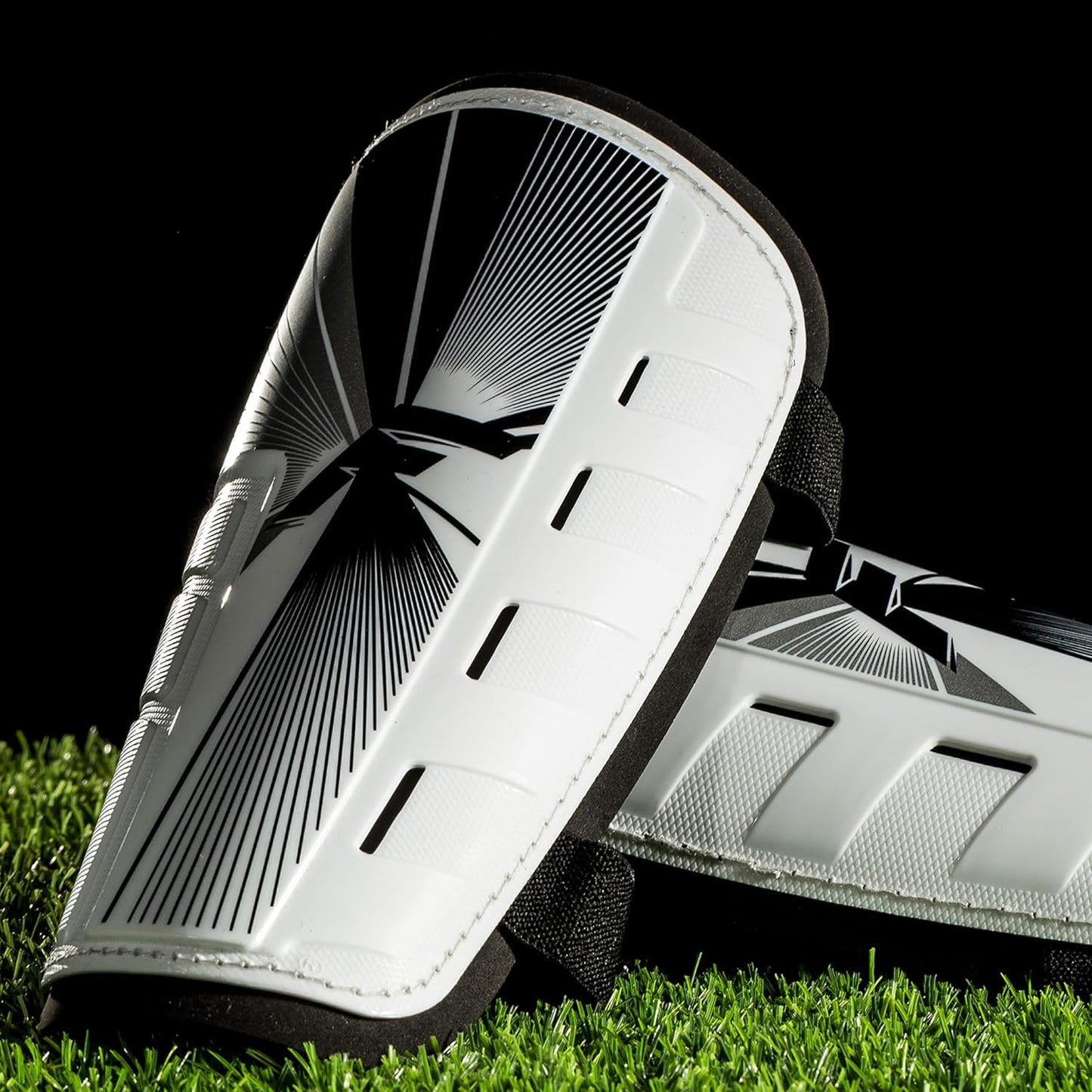 Franklin Super Lightweight Soccer Shin Guards